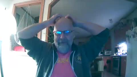 Maximus No Mo online show from December 23, 1:03 am