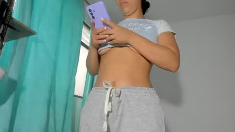 Holly  online show from August 5, 12:52 pm