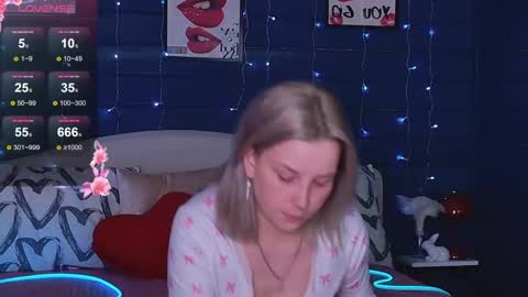 oh_my_julia online show from May 19, 2:18 am