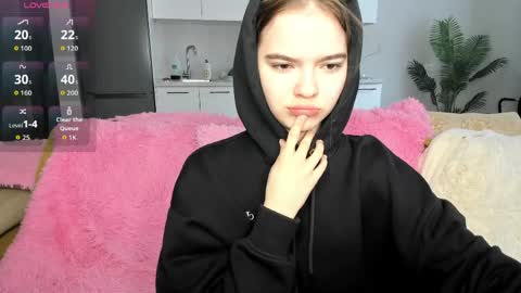 oh_my_lashes online show from April 24, 2:25 am