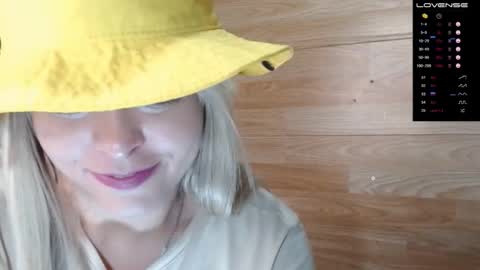 Snapshot of oh_xxxlt4 chatting on January 11, 11:37 am Oh xxxLt4 online show from January 11, 11:37 am