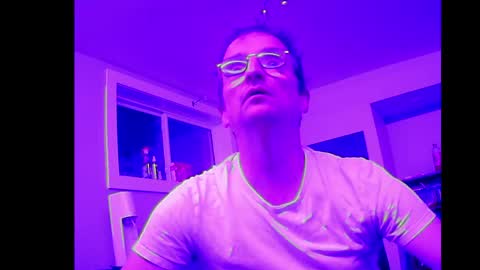 Snapshot of ohbitt chatting on May 6, 3:13 am ohbitt online show from May 6, 3:13 am