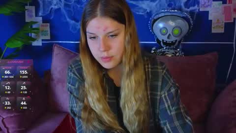 Caitlyn or Catie online show from October 26, 4:40 am