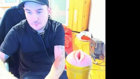 Snapshot of ohihoe92 chatting on March 7, 5:17 pm Chris online show from March 7, 5:17 pm