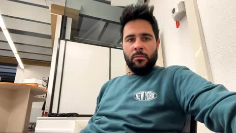 Snapshot of ohmaig0t chatting on December 19, 11:50 am ohmaig0t online show from December 19, 11:50 am