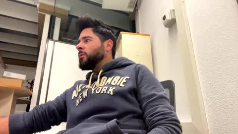 Snapshot of ohmaig0t chatting on January 31, 6:46 am ohmaig0t online show from January 31, 6:46 am