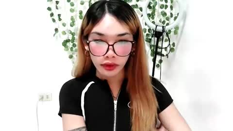 ohmyalessandraxcx online show from November 3, 1:34 pm