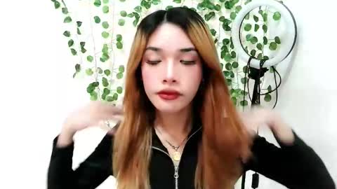 ohmyalessandraxcx online show from November 7, 9:15 pm