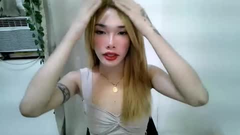 ohmyalessandraxcx online show from November 9, 8:07 pm