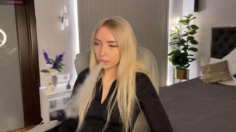 Emma online show from January 17, 1:10 am