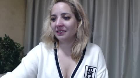 Mari online show from February 8, 2:59 am