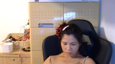 Snapshot of oinjer09 chatting on June 8, 1:55 pm oinjer09 online show from June 8, 1:55 pm
