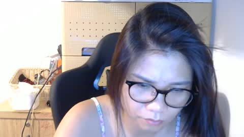 Snapshot of oinjer09 chatting on June 9, 5:02 pm oinjer09 online show from June 9, 5:02 pm