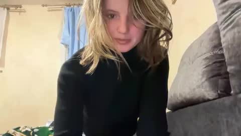 Oktavia7777 online show from March 8, 7:28 pm