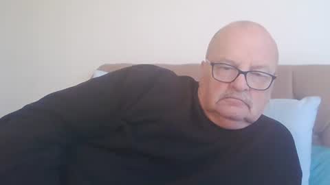 Snapshot of old_fkr chatting on December 3, 9:55 am old_fkr online show from December 3, 9:55 am