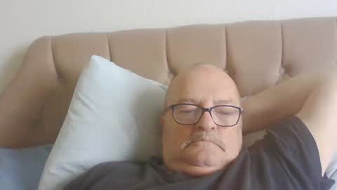 Snapshot of old_fkr chatting on December 9, 10:22 am old_fkr online show from December 9, 10:22 am