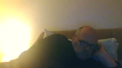 Snapshot of old_fkr chatting on December 10, 6:06 pm old_fkr online show from December 10, 6:06 pm