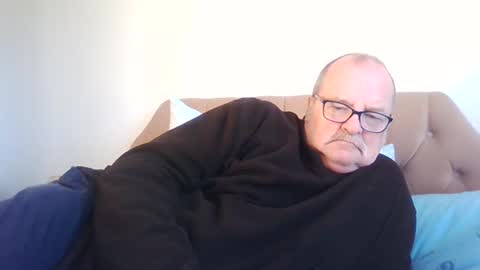 Snapshot of old_fkr chatting on January 9, 11:47 am old_fkr online show from January 9, 11:47 am