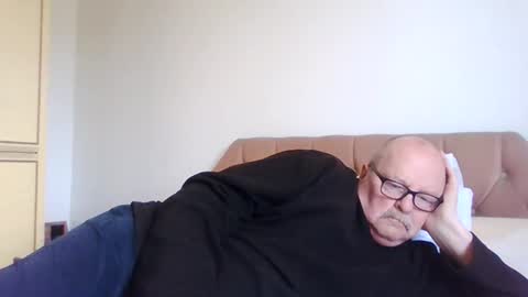 old_fkrr_ online show from April 14, 9:04 am