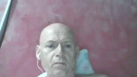 Snapshot of oldbuthorny62 chatting on April 20, 2:47 am oldbuthorny62 online show from April 20, 2:47 am