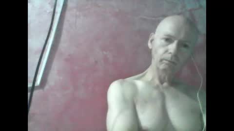 Snapshot of oldbuthorny62 chatting on May 18, 12:51 am oldbuthorny62 online show from May 18, 12:51 am