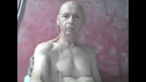 Snapshot of oldbuthorny62 chatting on May 22, 3:46 am oldbuthorny62 online show from May 22, 3:46 am