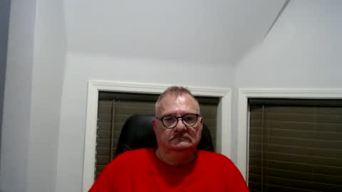 Snapshot of oldguybigd chatting on June 14, 4:14 am oldguybigd online show from June 14, 4:14 am