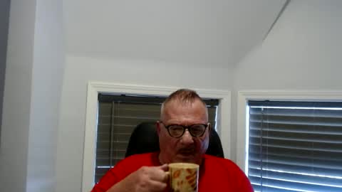 Snapshot of oldguybigd chatting on June 14, 4:31 pm oldguybigd online show from June 14, 4:31 pm