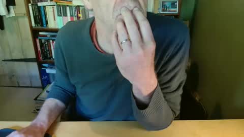 Snapshot of oldhairybastard chatting on May 6, 7:46 am oldhairybastard online show from May 6, 7:46 am