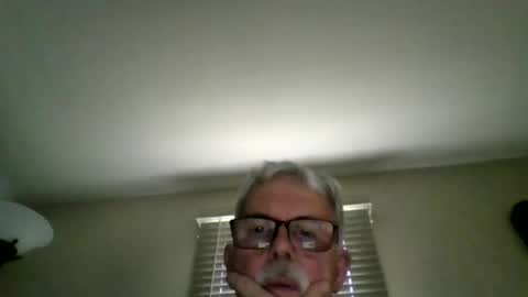 Snapshot of oldmiguy chatting on May 15, 2:02 pm OldMIGUY online show from May 15, 2:02 pm