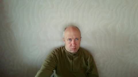 Snapshot of oleg365 chatting on April 28, 4:28 am figaro online show from April 28, 4:28 am