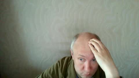 Snapshot of oleg365 chatting on May 3, 5:13 am figaro online show from May 3, 5:13 am