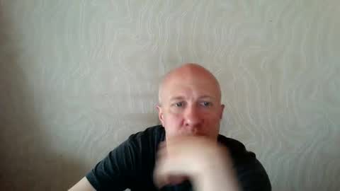 Snapshot of oleg365 chatting on May 10, 8:41 am figaro online show from May 10, 8:41 am