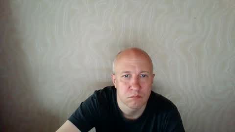 Snapshot of oleg365 chatting on May 15, 5:58 am figaro online show from May 15, 5:58 am