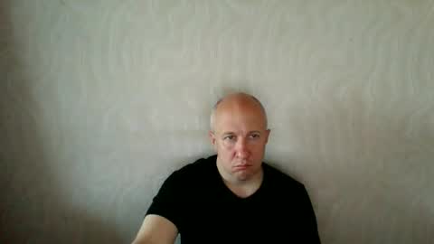 Snapshot of oleg365 chatting on May 19, 5:36 am figaro online show from May 19, 5:36 am