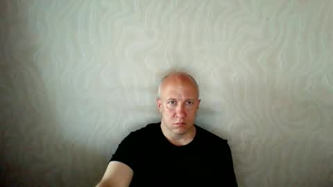 Snapshot of oleg365 chatting on June 11, 5:27 am figaro online show from June 11, 5:27 am