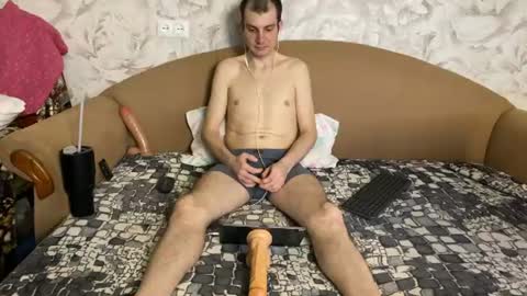 Snapshot of oleg88812 chatting on June 13, 11:13 pm Oleg online show from June 13, 11:13 pm