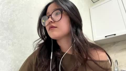 Snapshot of olenerowley chatting on May 27, 7:27 am Janey online show from May 27, 7:27 am