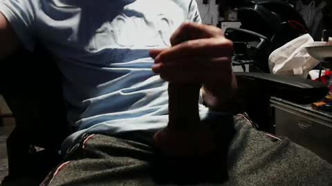 Snapshot of oletupolla chatting on May 18, 1:02 am oletupolla online show from May 18, 1:02 am
