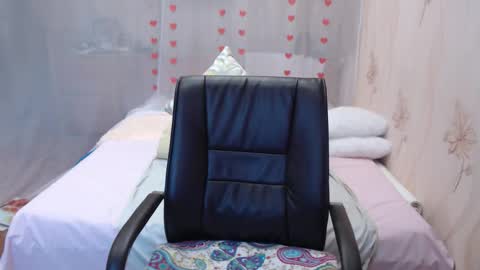 Snapshot of olgahottie chatting on October 8, 11:13 pm OlgaHottie online show from October 8, 11:13 pm