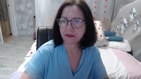Snapshot of olgahottie chatting on May 23, 11:42 pm OlgaHottie online show from May 23, 11:42 pm