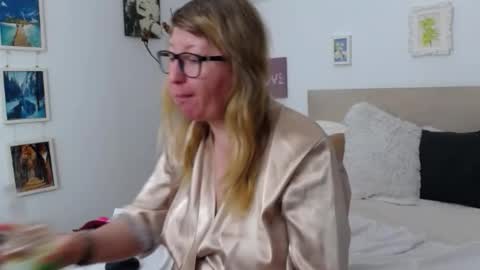 Olga Pavlova online show from February 4, 2:23 pm