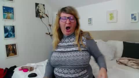 Olga Pavlova online show from March 3, 1:28 pm