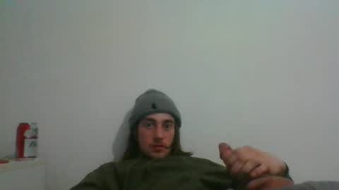 Snapshot of oliboy34 chatting on February 11, 5:23 am oliboy34 online show from February 11, 5:23 am