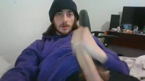 Snapshot of oliboy34 chatting on May 1, 2:05 am oliboy34 online show from May 1, 2:05 am