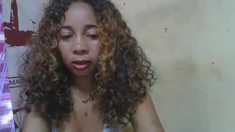 Snapshot of olinaa chatting on April 11, 4:33 pm olinaa online show from April 11, 4:33 pm