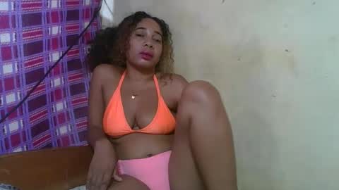 Snapshot of olinaa chatting on April 30, 7:20 pm olinaa online show from April 30, 7:20 pm