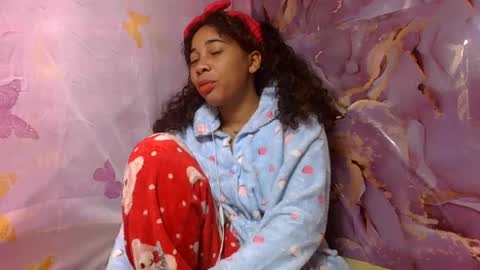 Snapshot of olinaa chatting on July 2, 5:46 am olinaa online show from July 2, 5:46 am