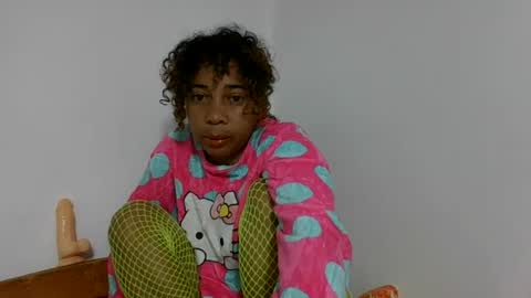 Snapshot of olinaa chatting on July 7, 4:04 am olinaa online show from July 7, 4:04 am