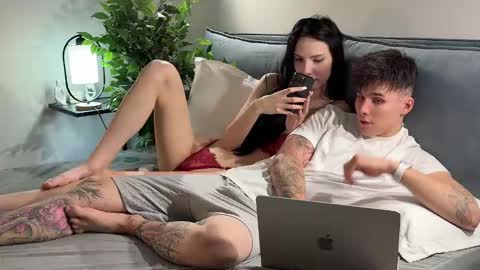 Olivia and Robie online show from September 30, 4:01 pm